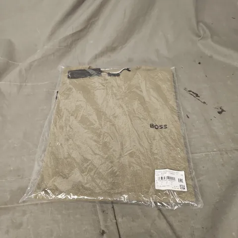 BAGGED BOSS WAFFLE TSHIRT IN GREEN SIZE M