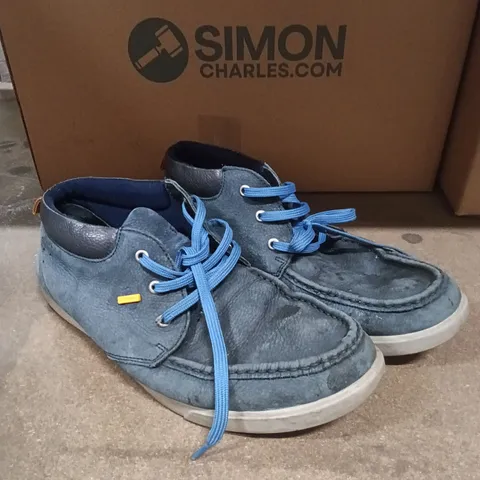 WOODLAND BLUE SUEDE SHOES (MEN'S) – SIZE: EU45 UK10,5