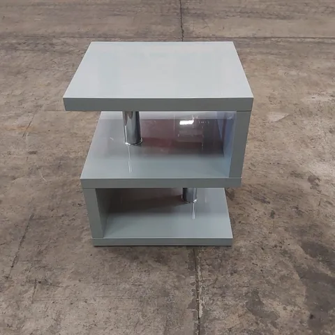 DESIGNER S-SHAPED SHELVING UNIT