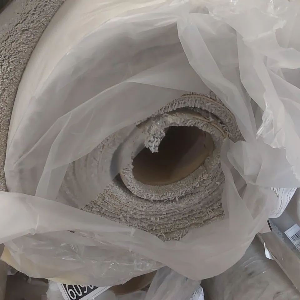 ROLL OF QUALITY FIRST IMPRESSIONS DEMEANOR CARPET - APPROXIMATELY 9.13 x 4m