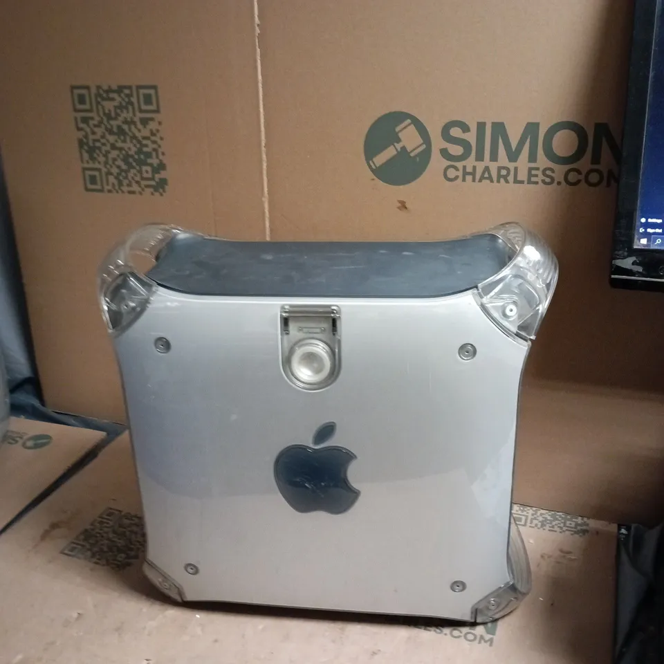 APPLE POWER MAC G4 DESKTOP
