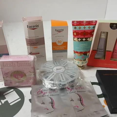 APPROX 12 ASSORTED BEAUTY PRODUCTS TO INCLUDE EUCERIN NIGHT CARE, EUCERIN SUN FLUID, HAND CREAM, ETC