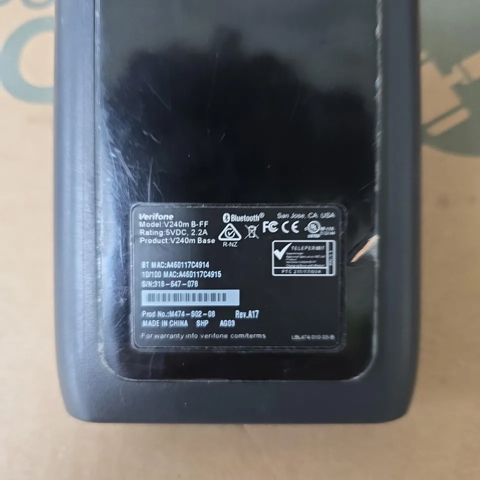 VERIFONE V240M HANDHELD PAYMENT TERMINAL WITH CHARGING CRADLE 