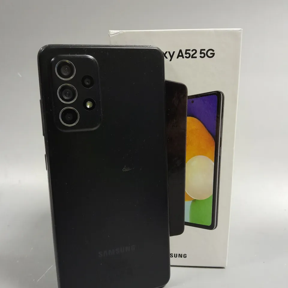 BOXED SAMSUNG GALAXY A52 SMARTPHONE 