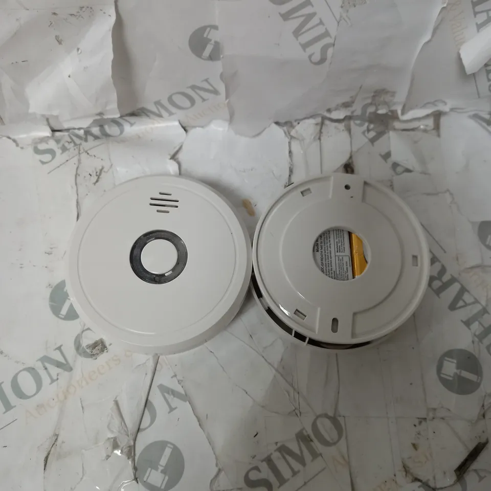 BOX OF 2 SMOKE DETECTORS - LZ-1906