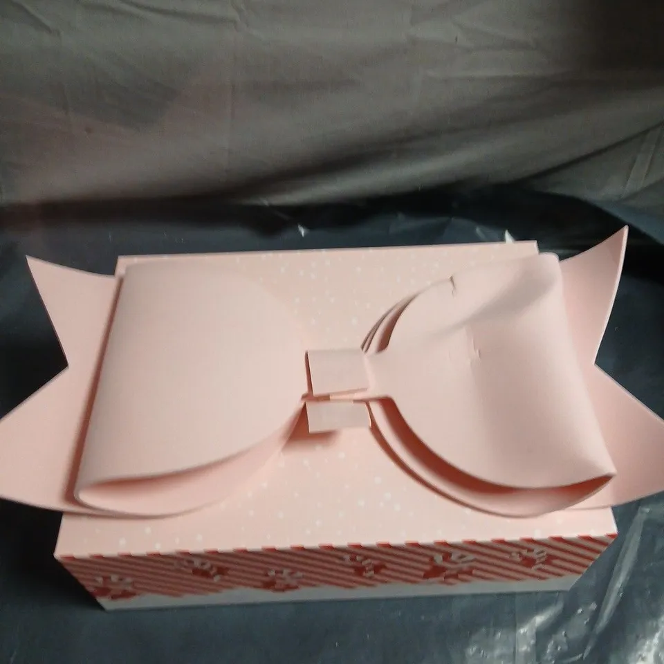 P LOUISE BEAUTY GIFT SET – EYE & FACE PALETTE, HAIR TO THE THRONE CONDITIONER & MAKE IT MELT MAKEUP REMOVER WIPES