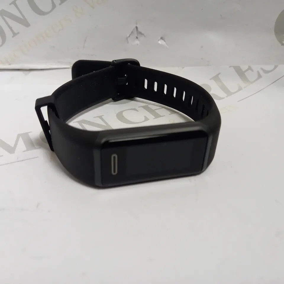 ACTIVITY FITNESS TRACKER WATCH IN BLACK