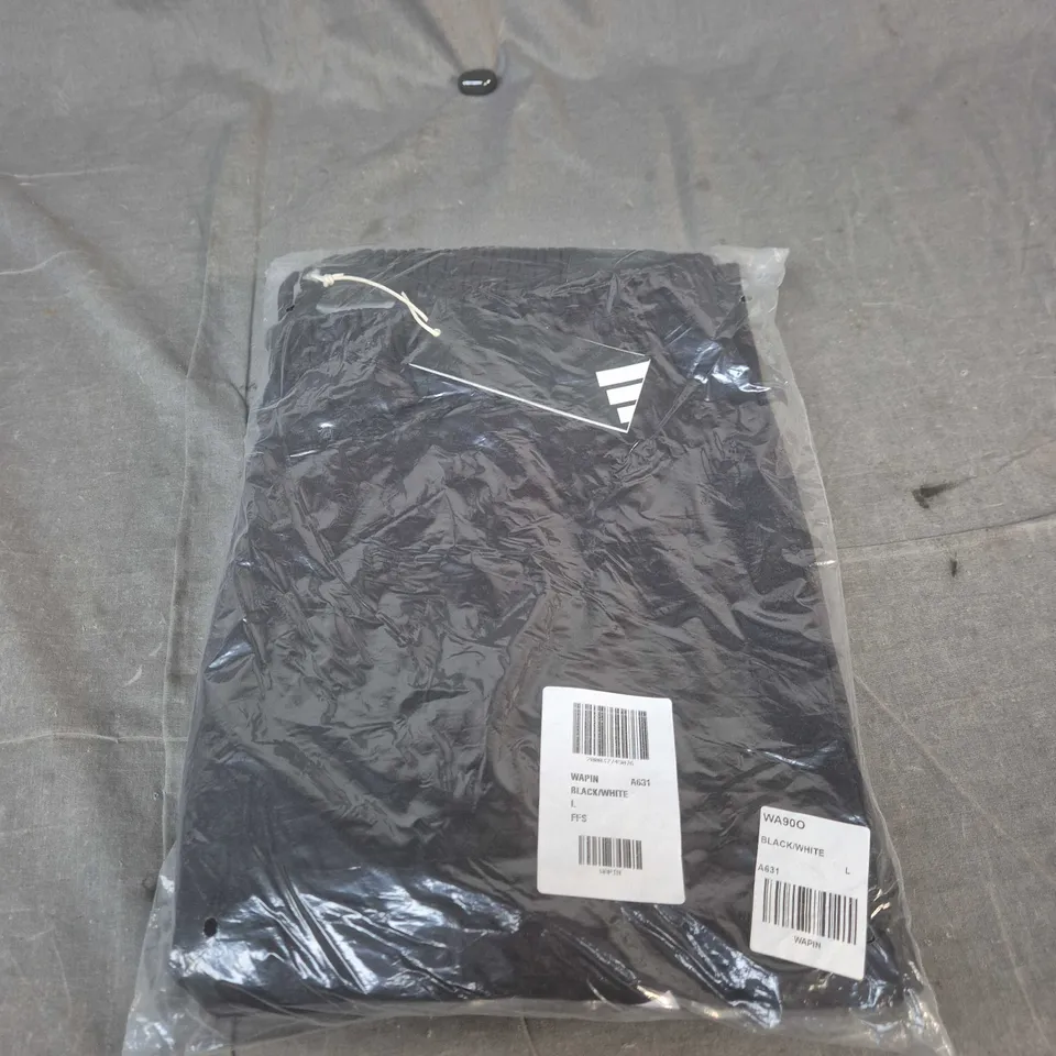 BAGGED ADIDAS TRACKSUIT BOTTOMS - SIZE L