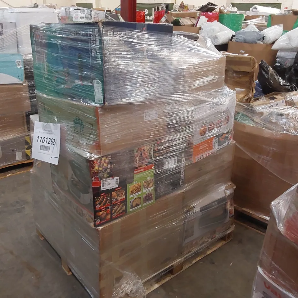 PALLET OF APPROXIMATELY 22 UNPROCESSED RAW RETURN HOUSEHOLD AND ELECTRICAL GOODS TO INCLUDE;