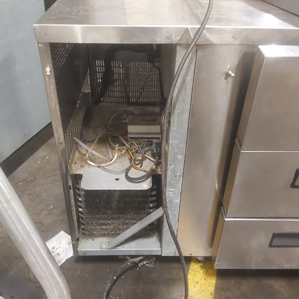 COMMERCIAL 6 DRAWER COOLING BENCH