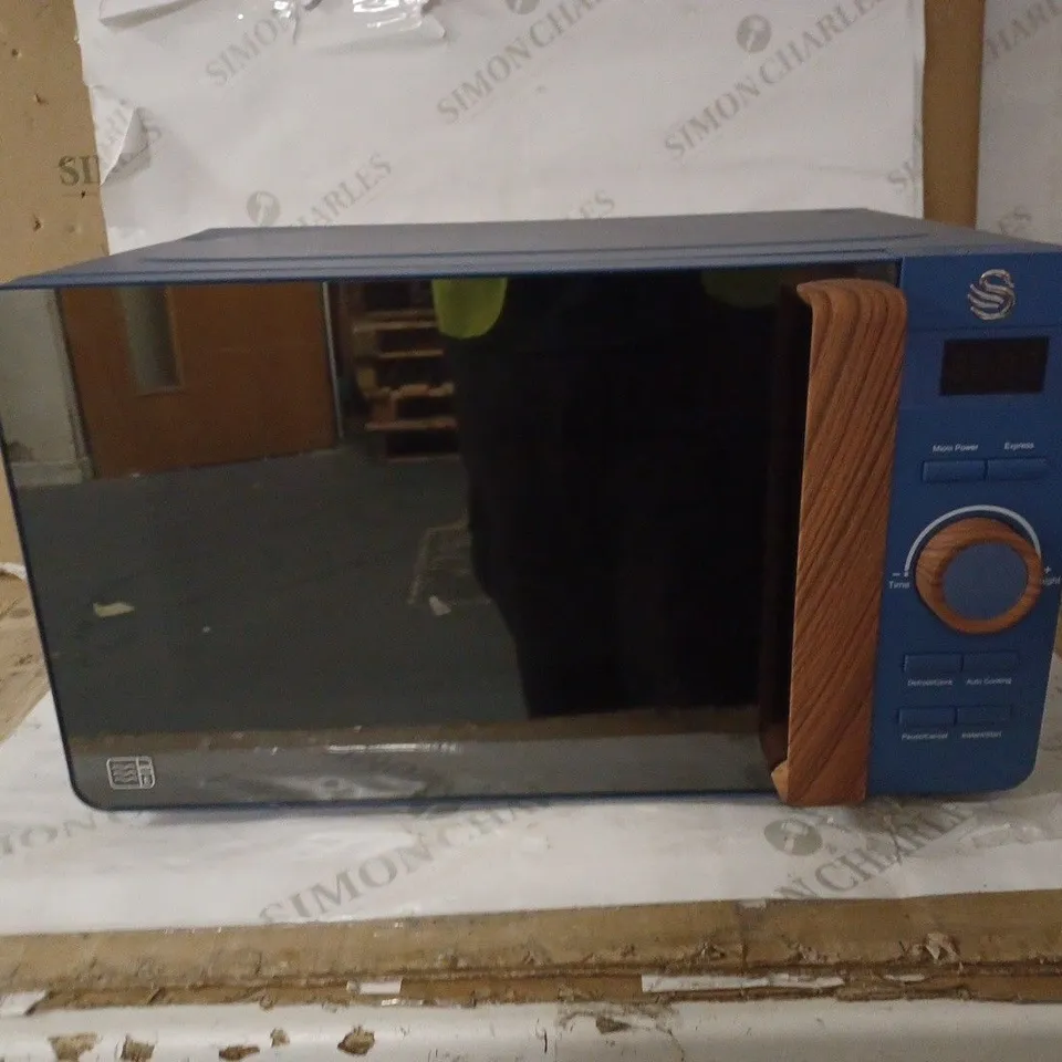 SWAN 20L NORDIC DIGITAL MICROWAVE, BLUE