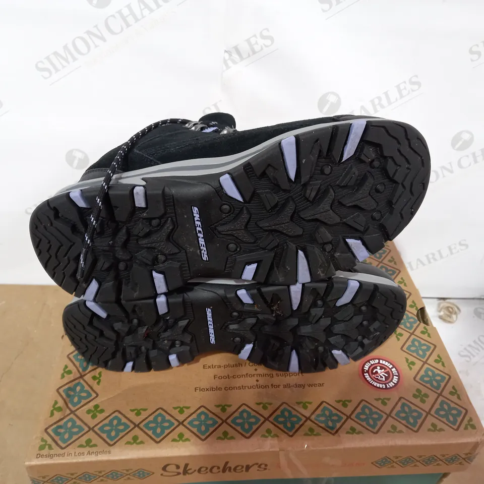 BOXED PAIR OF SKECHERS - SIZE 5