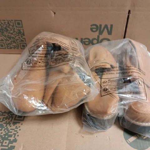 BOX OF APPROXIMATELY 15 ASSORTED PAIRS OF SHOES AND FOOTWEAR ITEMS IN VARIOUS COLOURS, STYLES, AND SIZES - COLLECTION ONLY