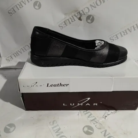 BOXED LUNAR LEATHER LOAFERS SIZE 5