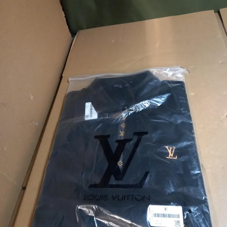 MENS LOUIS VUITTON HALF ZIPPED SHIRT SIZE L