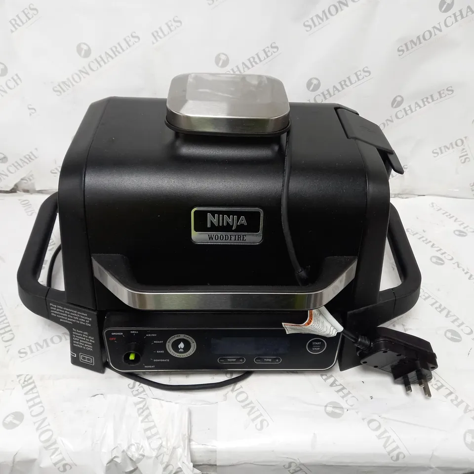 NINJA WOODFIRE ELECTRIC BBQ GRILL & SMOKER OG701UKQ