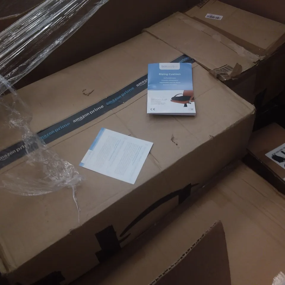 PALLET OF ASSORTED ITEMS INCLUDING STOREMIC TOILET SEAT, BONMEDICO RISING CUSHION, DELL WIRED KEYBOARD, GETFIT KING SIZED PREMIUM AIR BED, NEEWER CAMERA SLIDER, FRANKBERG WINDOW 