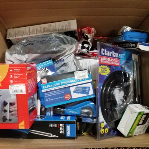 BOX CONTAINING MIXED ITEMS INCLUDING TROX SOCKETS, SANDBLAST KIT, DENT REPAIR KIT 