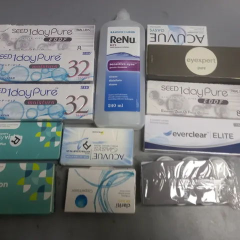 LOT OF ASSORTED EYE CARE ITEMS TO INCLUDE SPECSAVERS, ACUVUE AND BAUSCH & LOMB