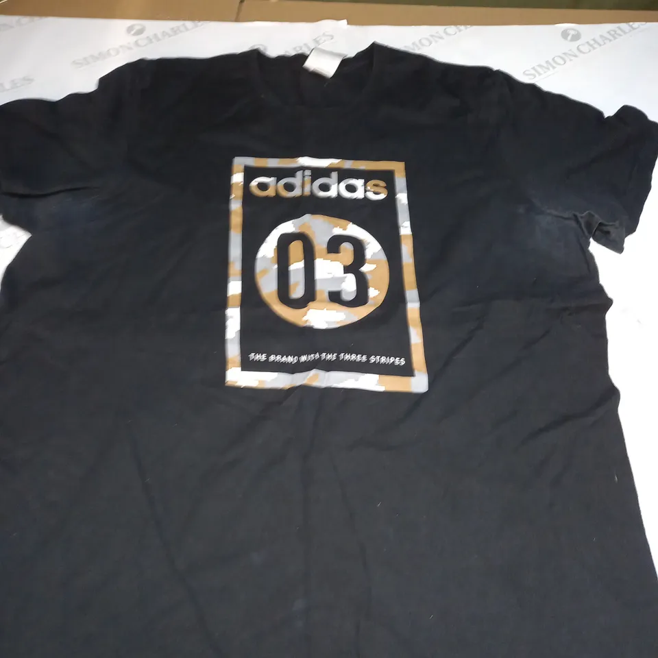 ADIDAS CASUA GRAPHIC T-SHIRT SIZE XL