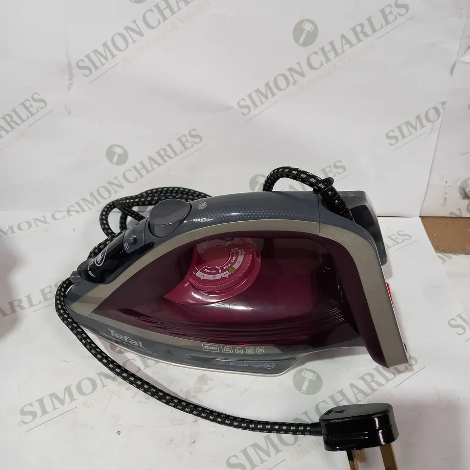 TEFAL ANTI-CALC ULTRA GLIDE STEAM IRON 