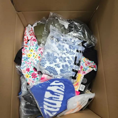 LARGE BOX OF APPROXIMATELY 20 ASSORTED CLOTHING ITEMS IN VARIOUS SIZES, STYLES AND COLOUR