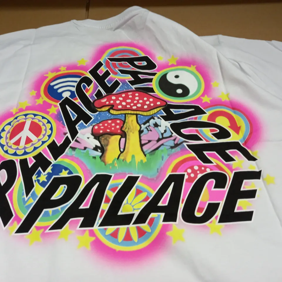PALACE BUN 5G T-SHIRT - XL