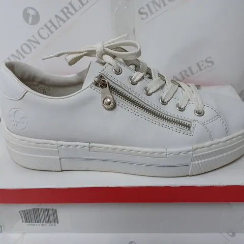 BOXED PAIR OF RIEKER ANTISTRESS ZIP TRAINER WHITE - SIZE 6.5