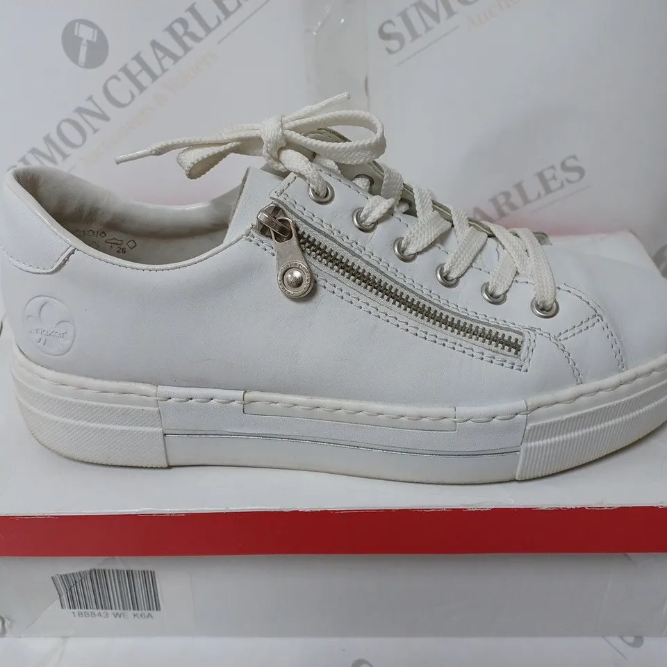 BOXED PAIR OF RIEKER ANTISTRESS ZIP TRAINER WHITE  - SIZE 6.5