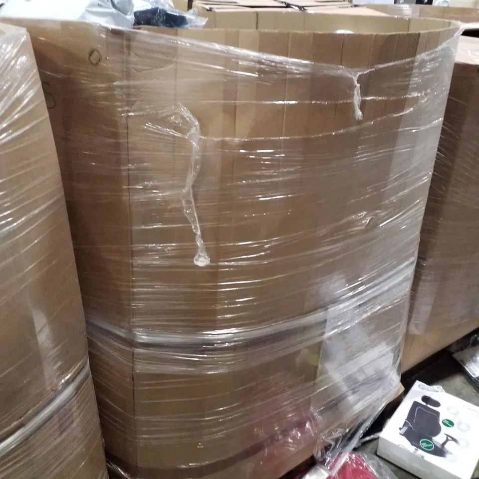 PALLET CONTAINING ASSORTED CUSHIONING & PILLOWS