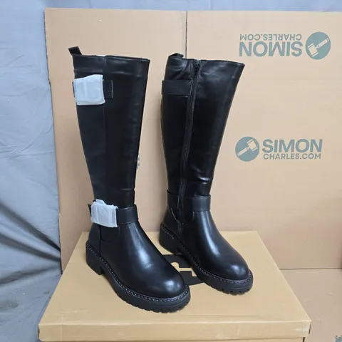 WOMEN'S BLACK KNEE-HIGH BOOTS – UK 3 (EU 36) – STYLE F51204