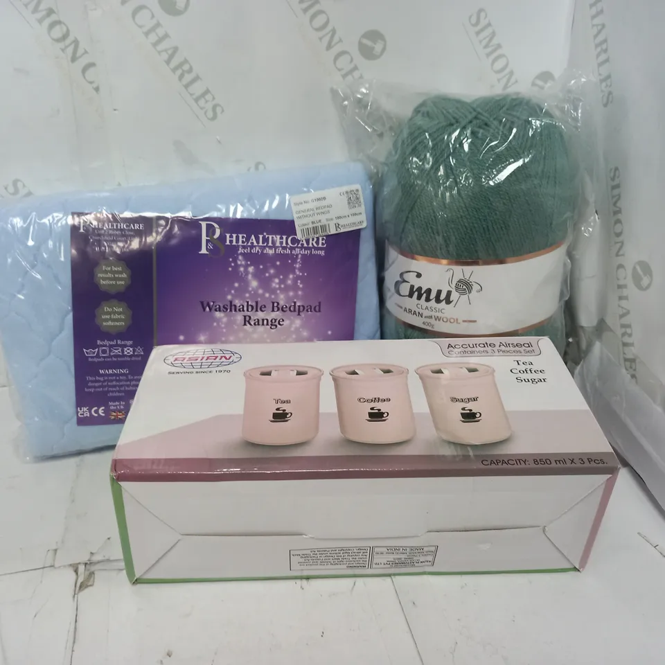 APPROXIMATELY 14 ASSORTED HOUSEHOLD ITEMS TO INCLUDE ACCURATE AIRSEAL SET OF 3 CONTAINERS, BALLS OF WOOL, P&S HEALTHCARE WASHABLE BEDPAD RANGEM ETC