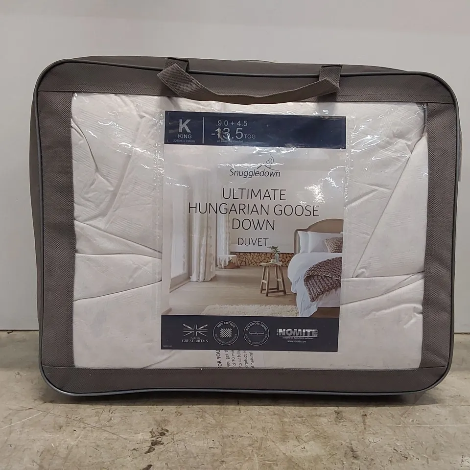 BAGGED SNUGGLEDOWN SUMPTUOUS HUNGARIAN GOOSE DOWN DUVET // KING SIZE, 13.5 TOG (1 ITEM)