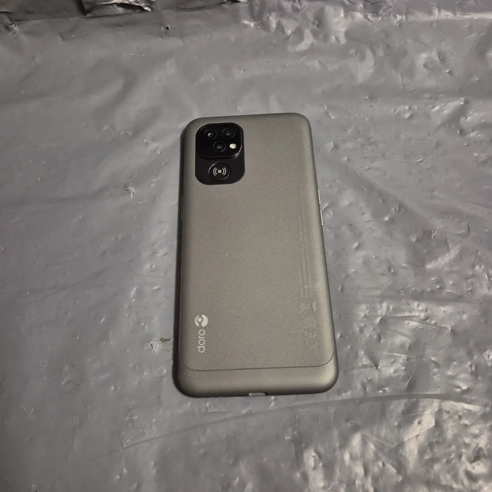 DORO SMARTPHONE IN GREY