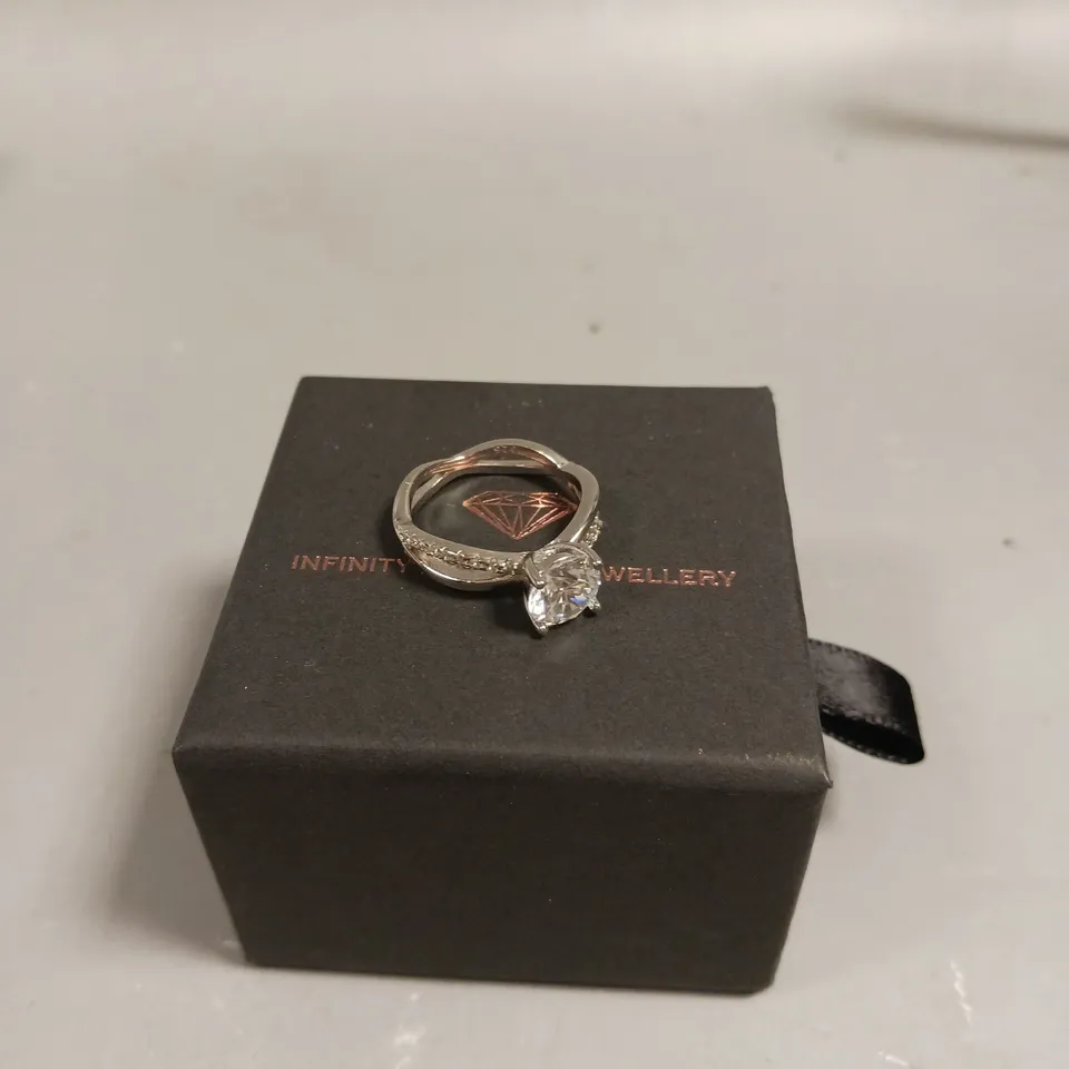 INFINITY DIAMOND JEWELLERY INFINITE STONE RING 