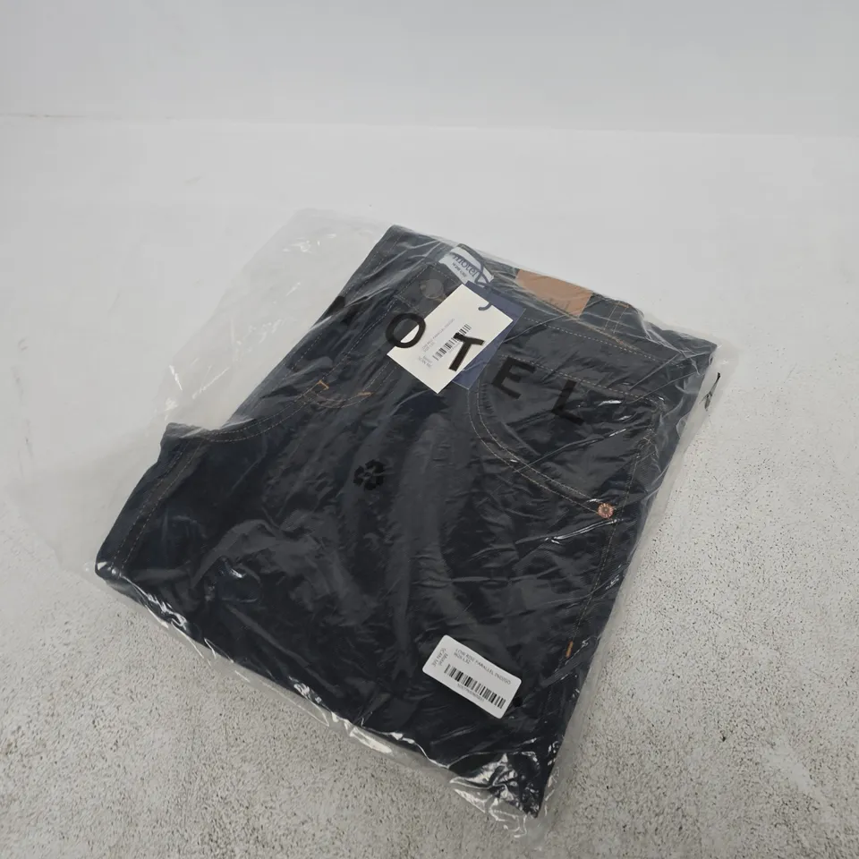 Motel Low Rise Parallel Indigo Jeans, W26 L32 (UK 8) – Brand New in Pack