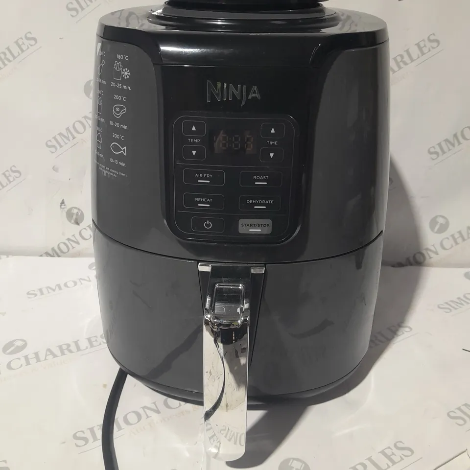 NINJA AIR FRYER 3.8L AF100UK