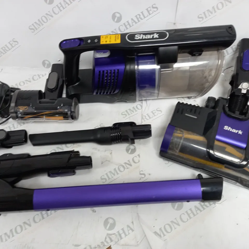 SHARK CORDLESS STICK VACUUM