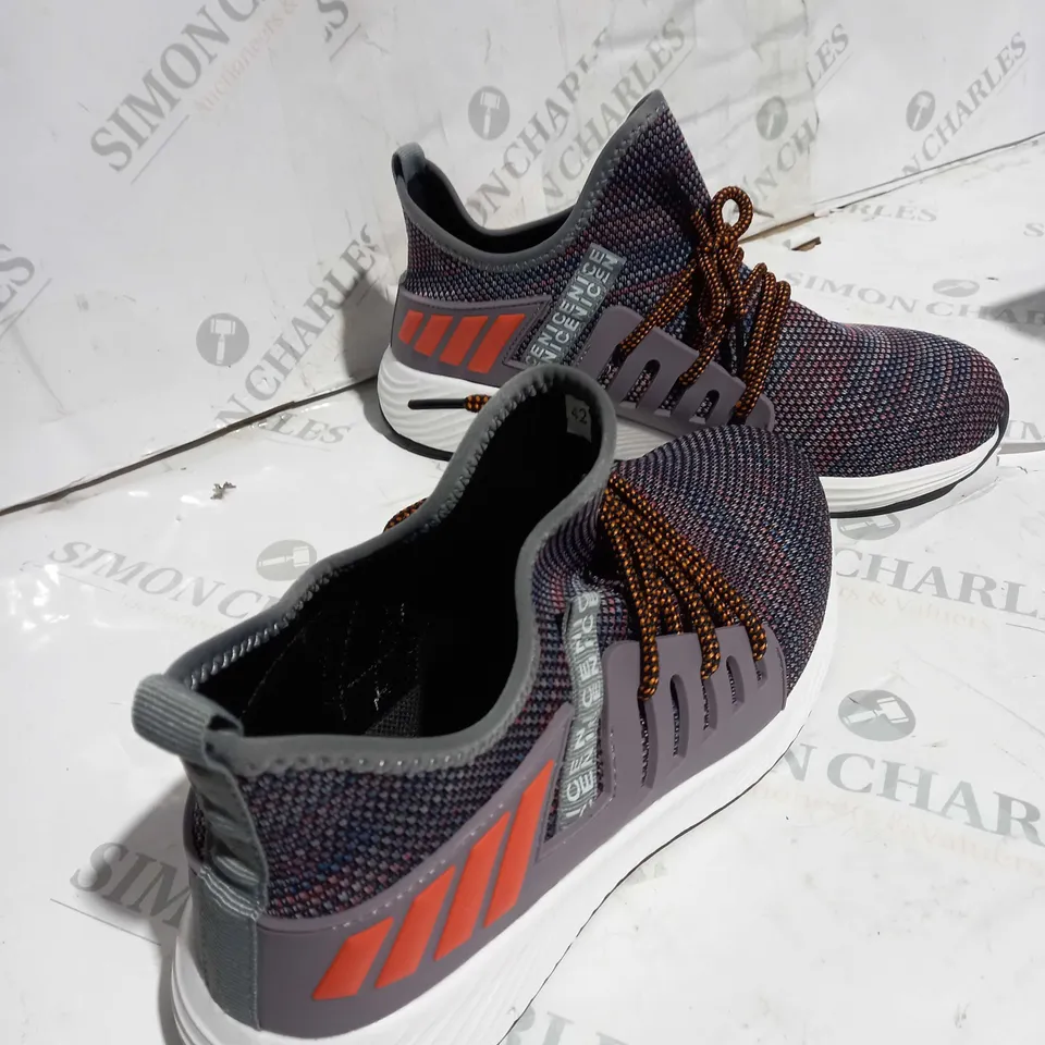 PAIR OF DESIGNER MULTICOLOURED HEAVY DUTY SHOES - SIZE 42