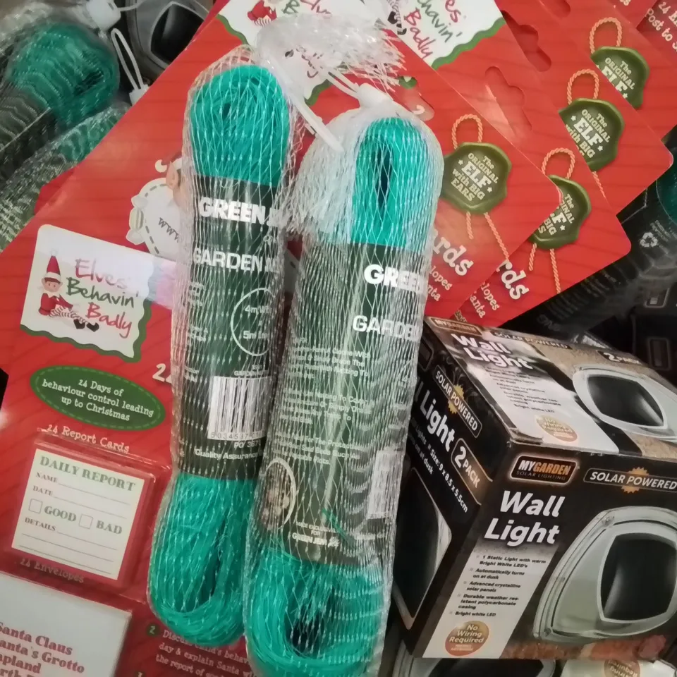 BOX CONTAINING A LARGE QUANTITY OF BRAND NEW ASSORTED HOMEWARE PRODUCTS TO INCLUDE: MYGARDEN WALL LIGHTS, PLANTERS, GARDEN NETTING ECT