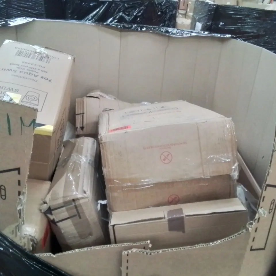 PALLET OF ASSORTED HOUSEHOLD GOODS AND PRODUCTS TO INCLUDE;LAPTOP BAG,TRASH CAN,TOILET SEAT