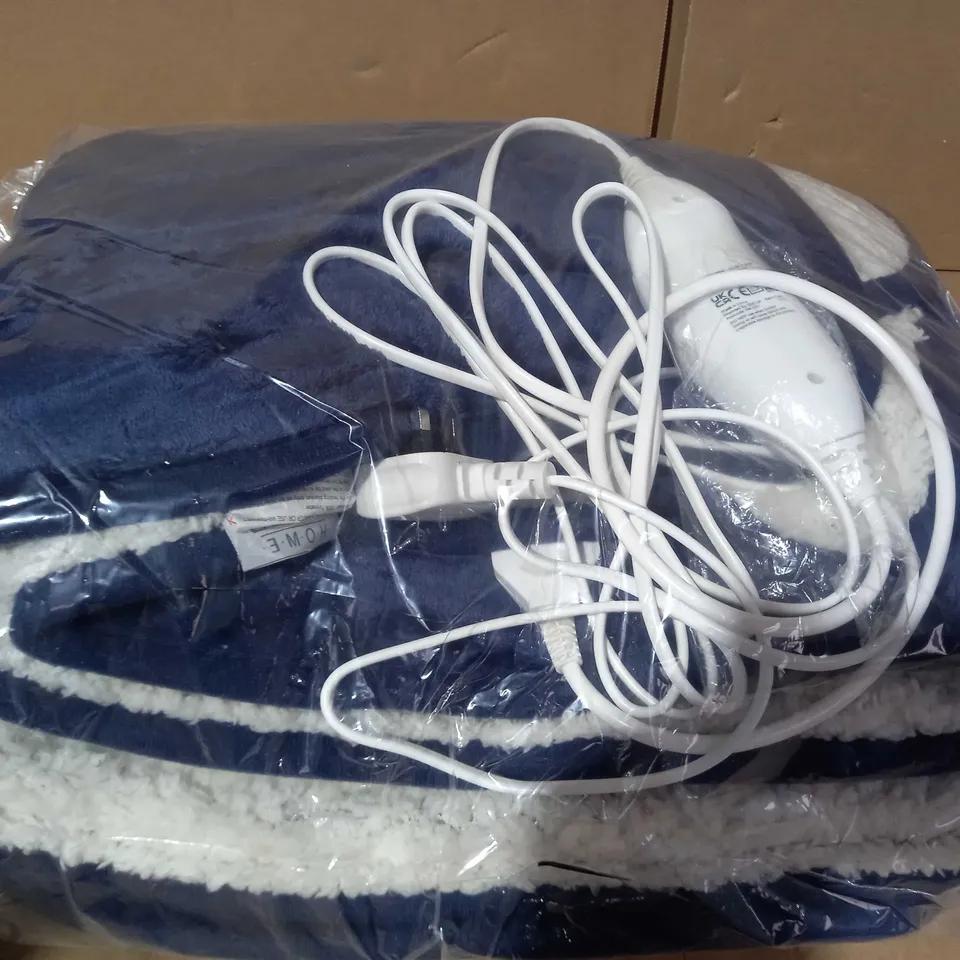 COZEE HOME OVERSIZED WRAP - NAVY