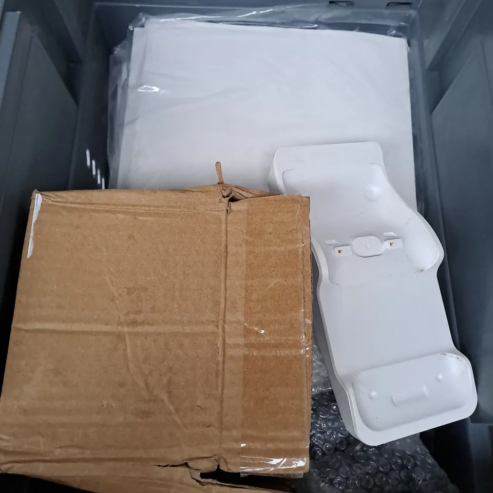 APPROXIMATELY 10 ASSORTED HOUSEHOLD PRODUCTS TO INCLUDE SOLAR LED LIGHT, TRAINING BELT, PAPER ETC 