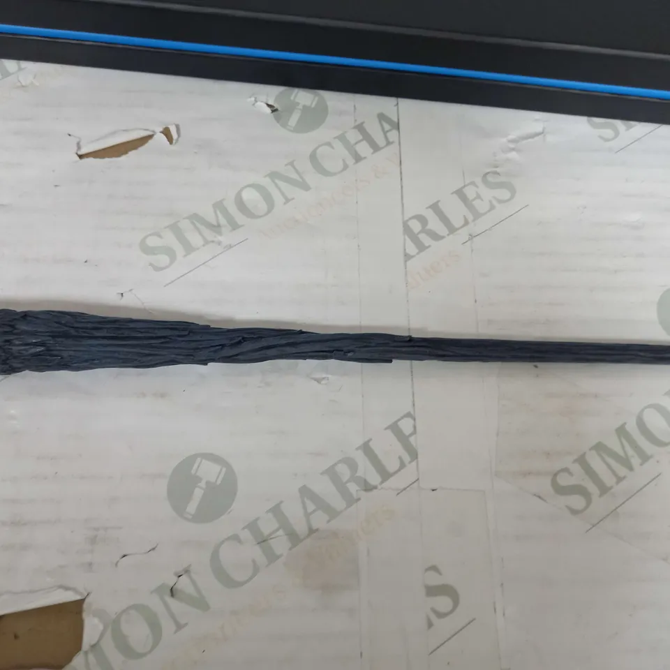 HARRY POTTER - EXCLUSIVE DESIGN COLLECTION - THE RAVENCLAW MASCOT WAND