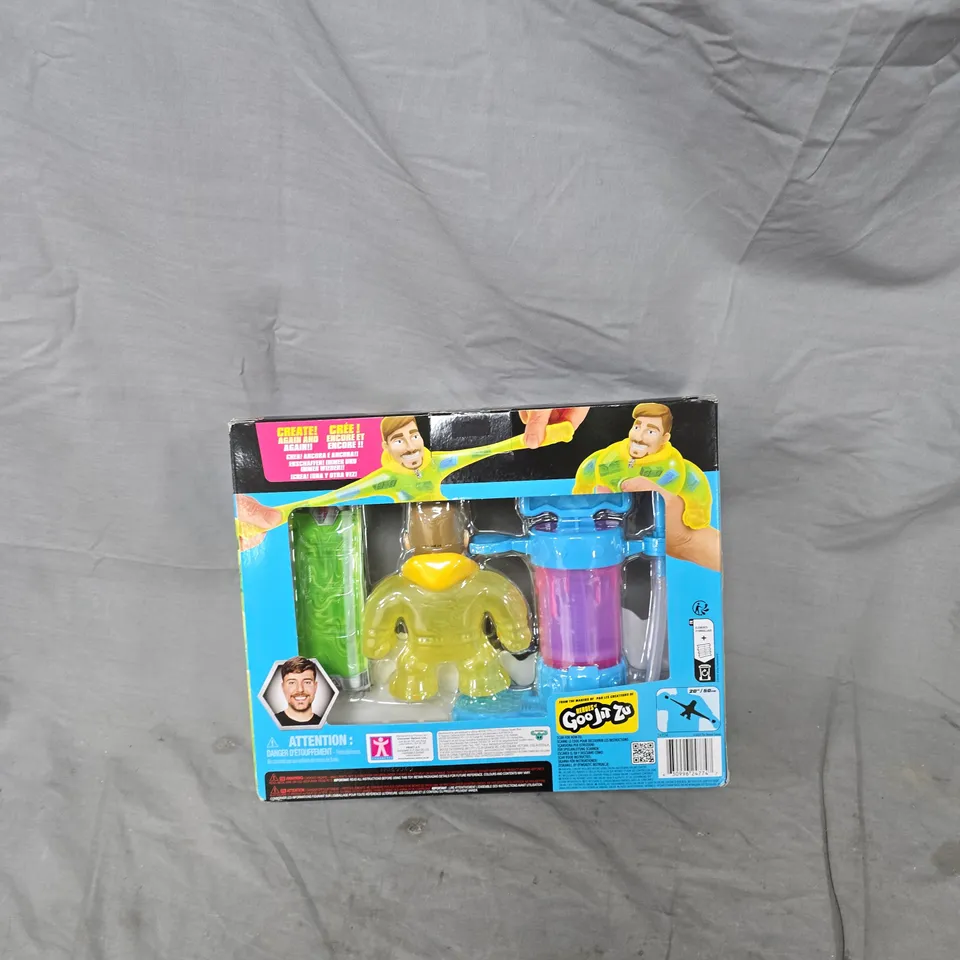 MR BEAST LAB FIGURE SET – BOXED TOY WITH LAB ACCESSORIES