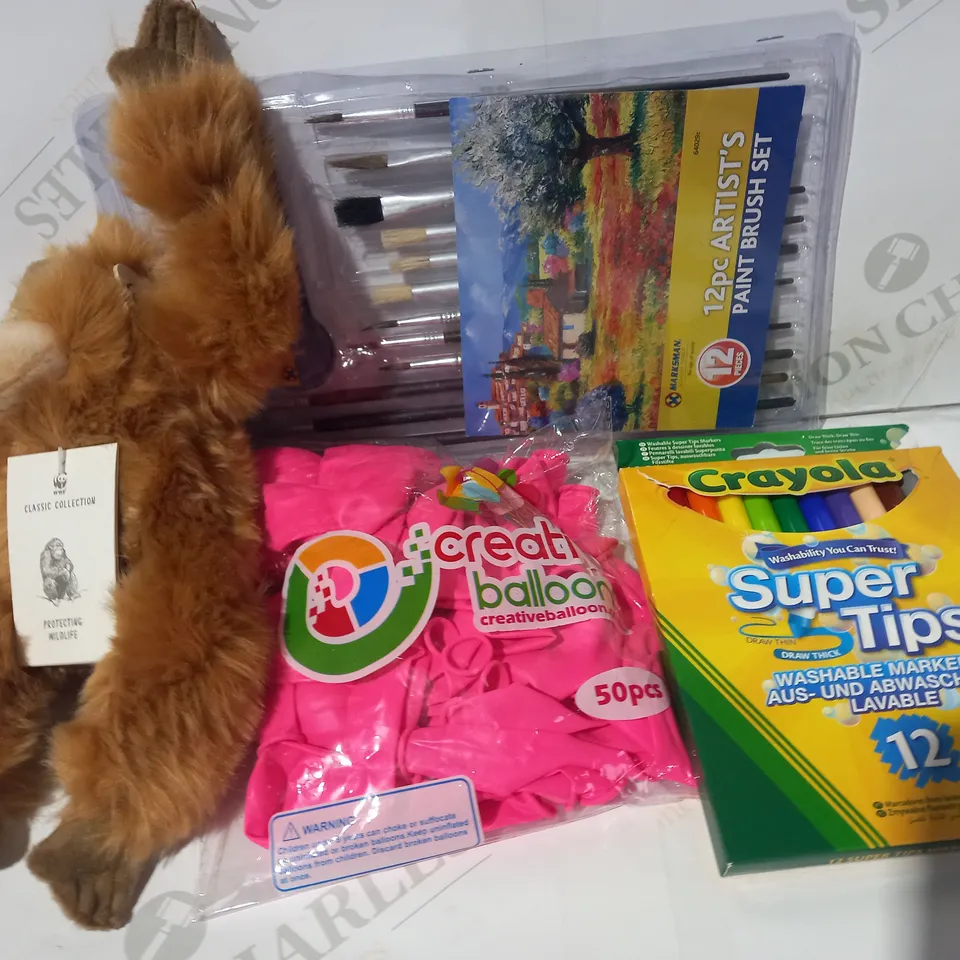 BOX OF APPROXIMATELY 15 ASSORTED TOYS AND GAMES TO INCLUDE CRAYOLA SUPER TIPS, PACK OF CREATIVE BALLOONS, 12PC ARTIST PAINT BRUSH SET, ETC