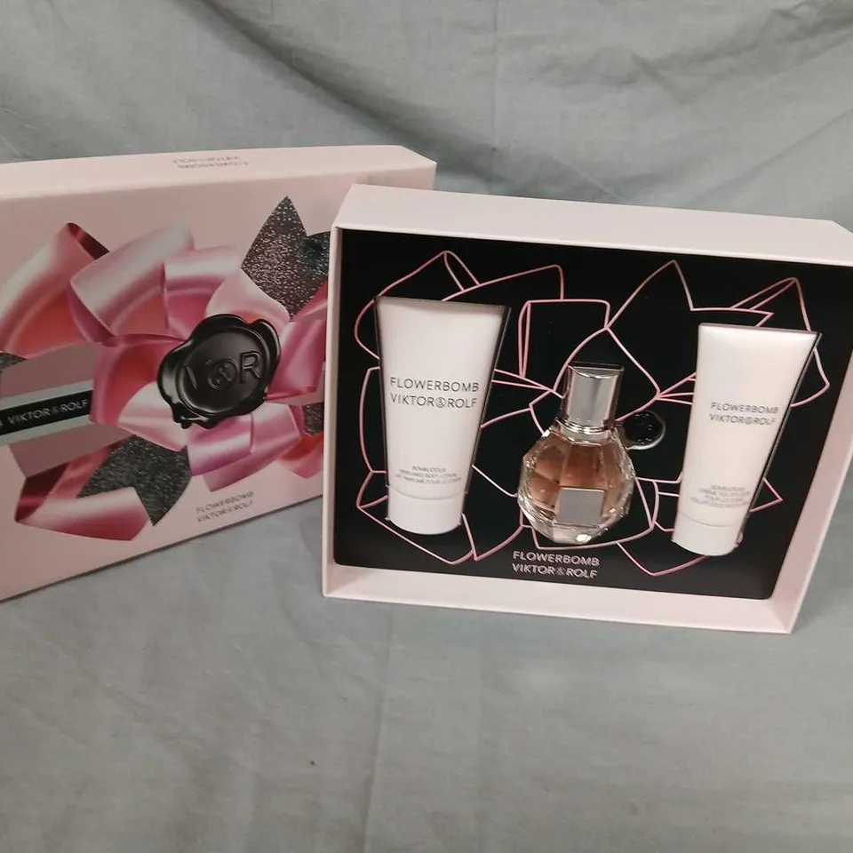 BOXED VIKTOR AND ROLF FLOWERBOMB GIFT SET