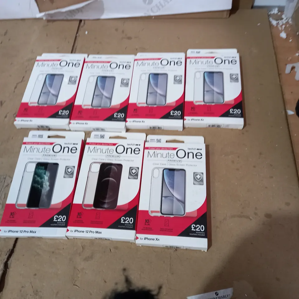 LOT OF 7 TECH 21 MINUTE ONE CLEAR IPHONE XR, IPHONE 12 PRO MAX CASES