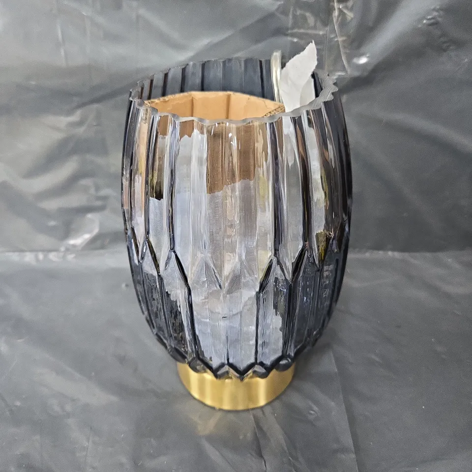 EMMA RIBBED TOUCH TABLE LAMP 