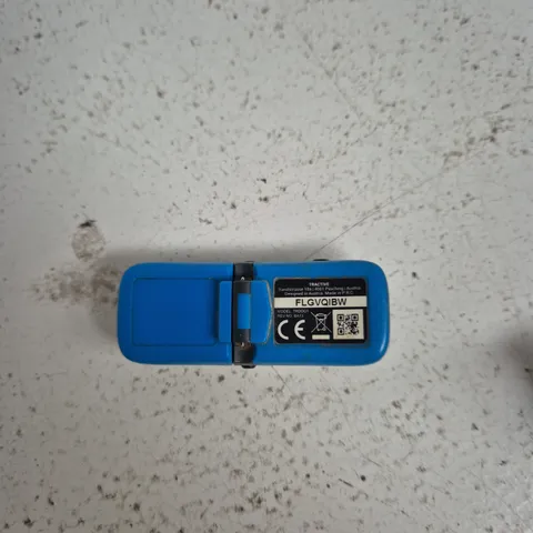 TRACTIVE GPS DOG TRACKER TRDOG1 – BLUE WITH CHARGING CRADLE AND USB LEAD